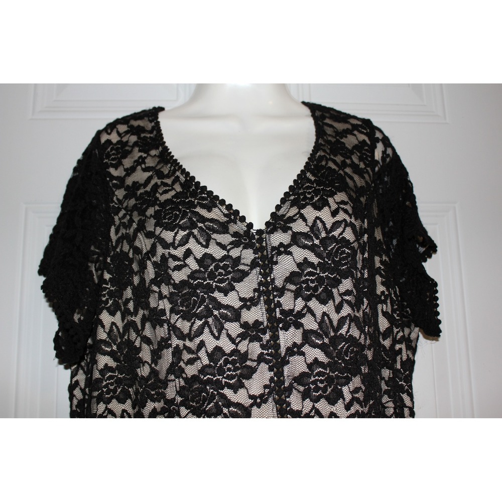Torrid Black Floral Lace Dress Plus SZ 2X Edgy Whimsigoth Button Detail Stretch - Picture 5 of 8